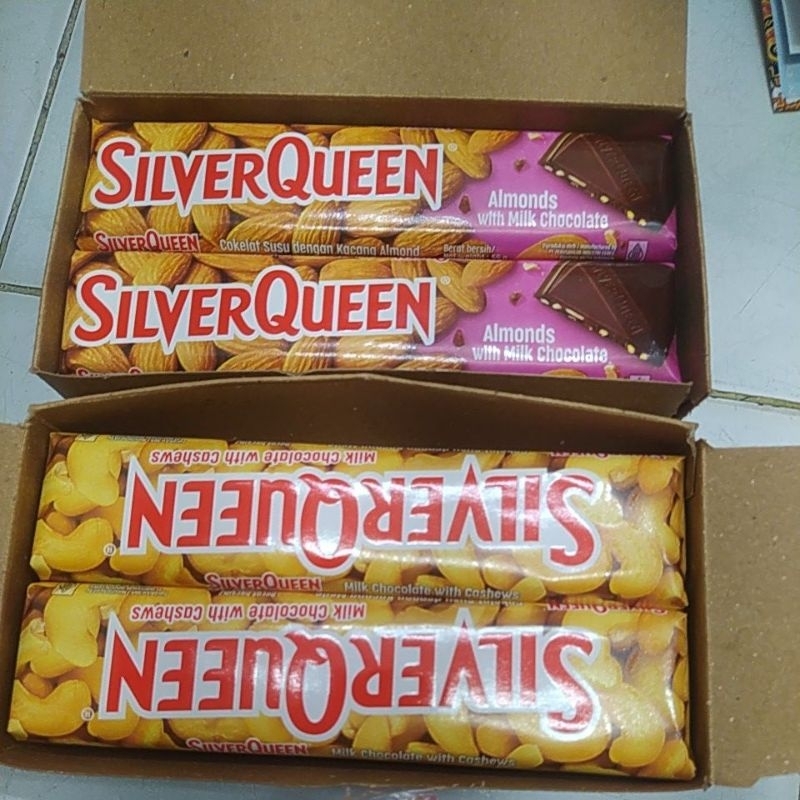 

Coklat Silver Queen 55gram Milk Chocolate cashews/Almonds milk chocolate