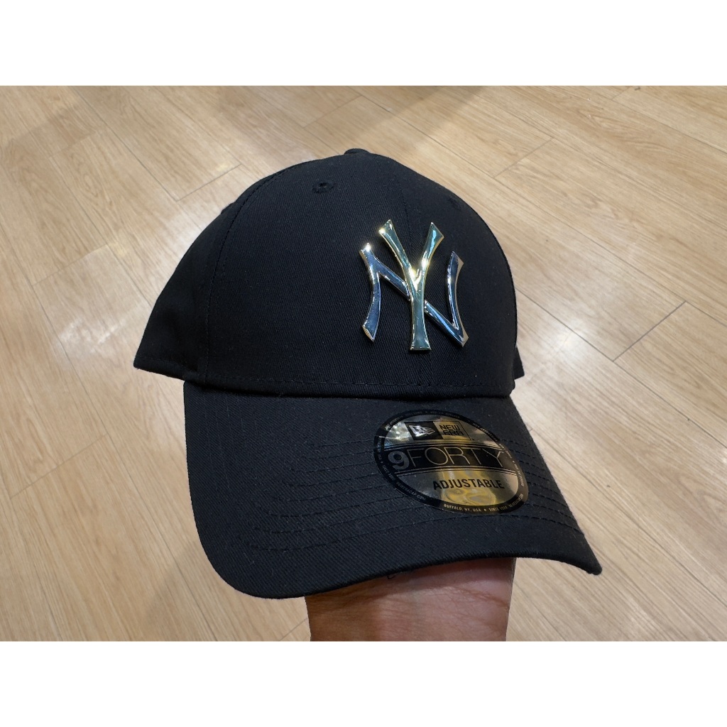 Topi New Era 9Forty 2 Tone Metal Badge New York Yankees Black Cap 100% Original Resmi