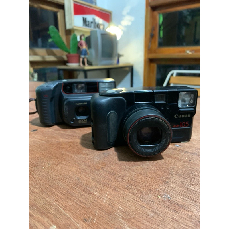 kamera analog canon autoboy zoom 105 dan fuji DL800 zoom
