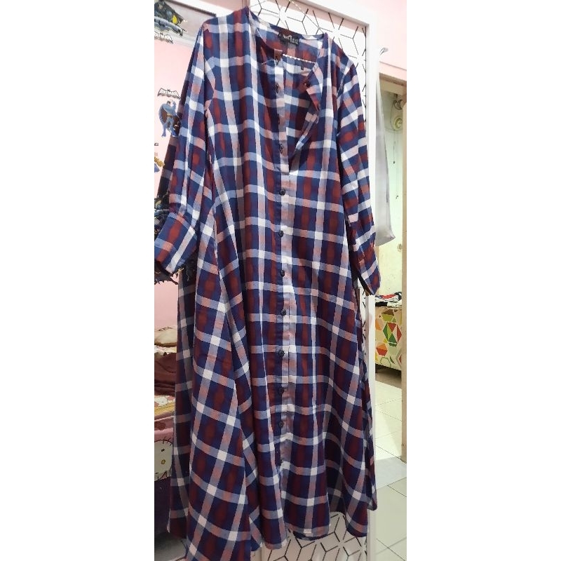 Preloved Albani Corner sz XS +FK instant marun non brand . karakter bhn flanel aga berbulu y ka. vvg