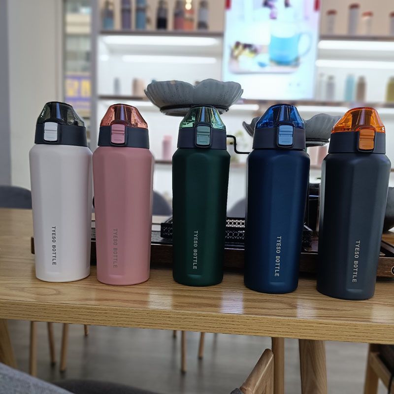 Tyeso Bottle Tumbler Vacuum Insulated / Botol Tyeso 600ml
