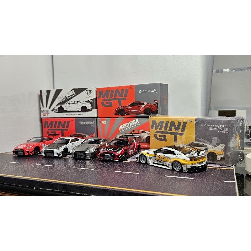 Mini GT R35 LBWK