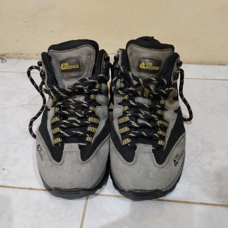 Sepatu The Redface Gunung, preloved second branded hiking, mountain, Gray Black Yellow, bukan The No