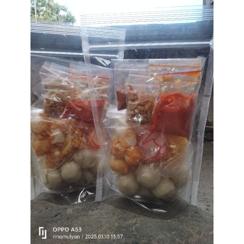 

Seblak instan premium salwakitchen pedas gurih sambal alami+cilok