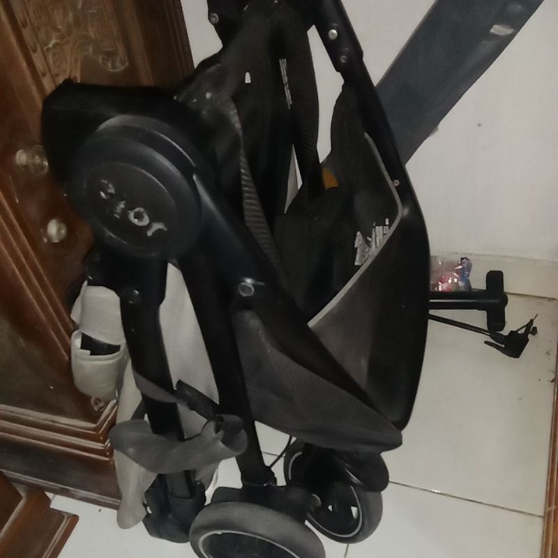 stroller preloved merk joie