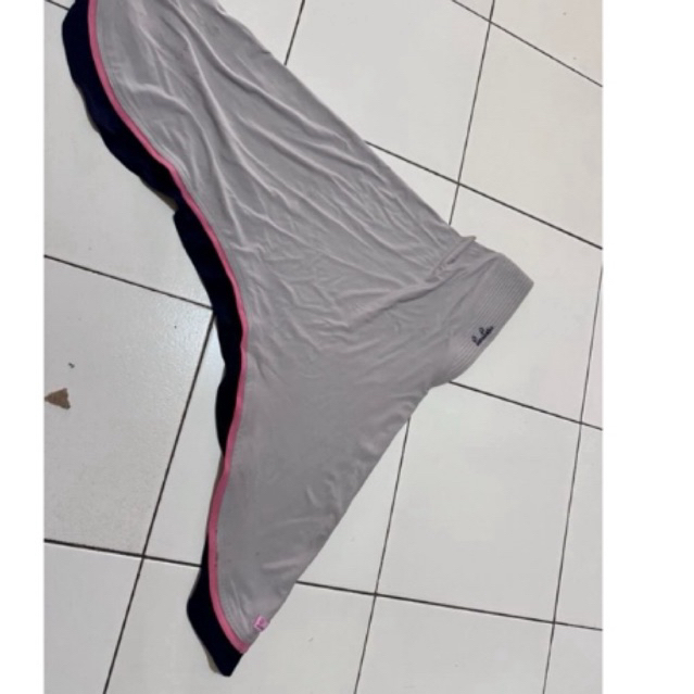 preloved bergo merk "lina livia"