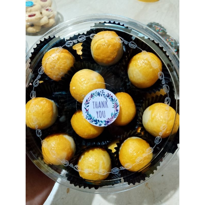 

kue nanas/kue nastar/kue kacang/putri salju/kastengel/semprit/choco ball/thumbprint/kue kering lebaran/kue lebaran