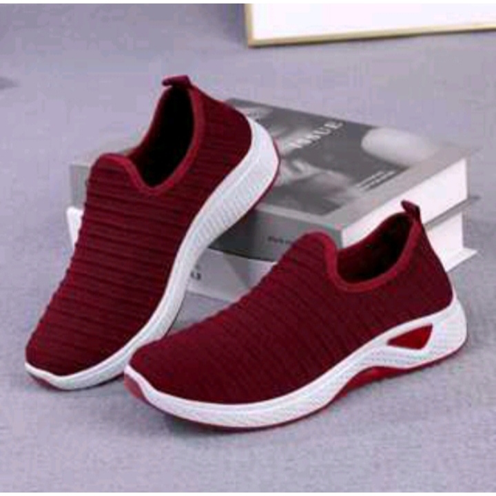 Sepatu Sneakers wanita dengan Kulit Putih tanpa tali murah ajahh