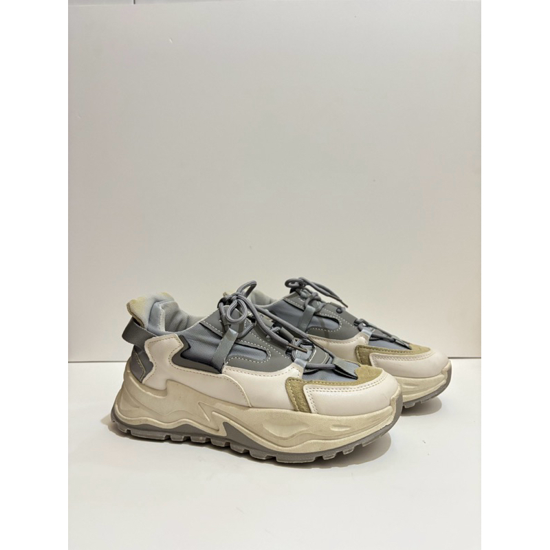 PVN Jeongyeon Sepatu Wanita Sport