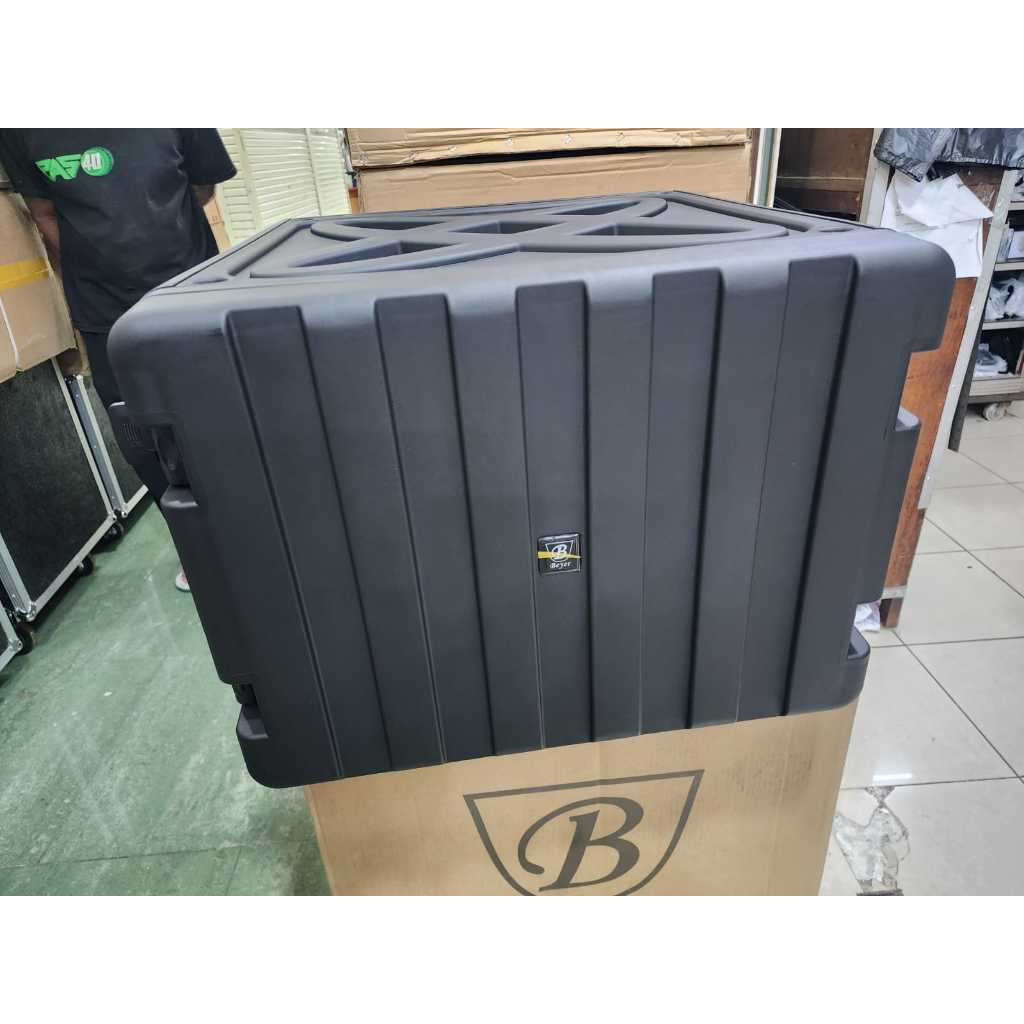 Hardcase Flightcase Polypropylene BEYER – PP4U / PP6U / PP8U / PP12U — PP 4U / PP 6U / PP 8U / PP 12U