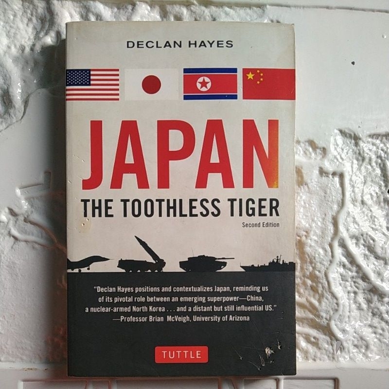 BUKU ORIGINAL JAPAN THE TOOTHLESS TIGER By Declan Hayes