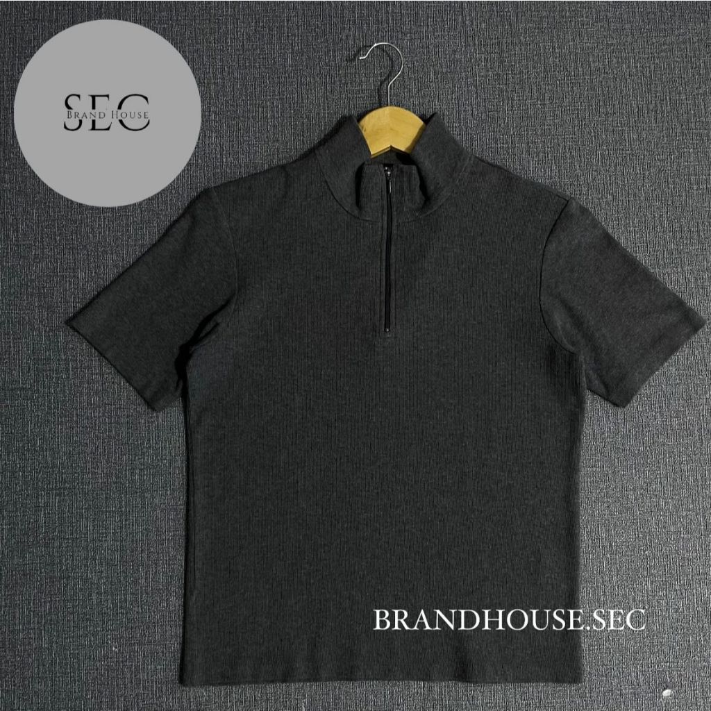 UNIQLO TURTLE NECK SECOND TURTLENECK KERAH BERDIRI