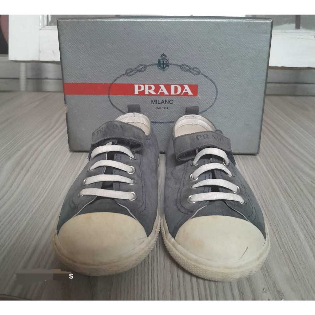 (MURAH) Sepatu anak Laki-laki / Perempuan merk Prada Original Authentic (Preloved/bekas)