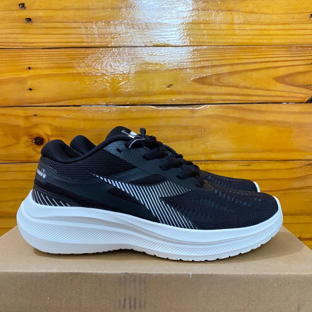 SEPATU DIADORA PRIA DIADORA DIADORA KOSARI BLACK WHITE MAN SNEAKER ORIGINAL SPORTY RUNNING COD ORIGI