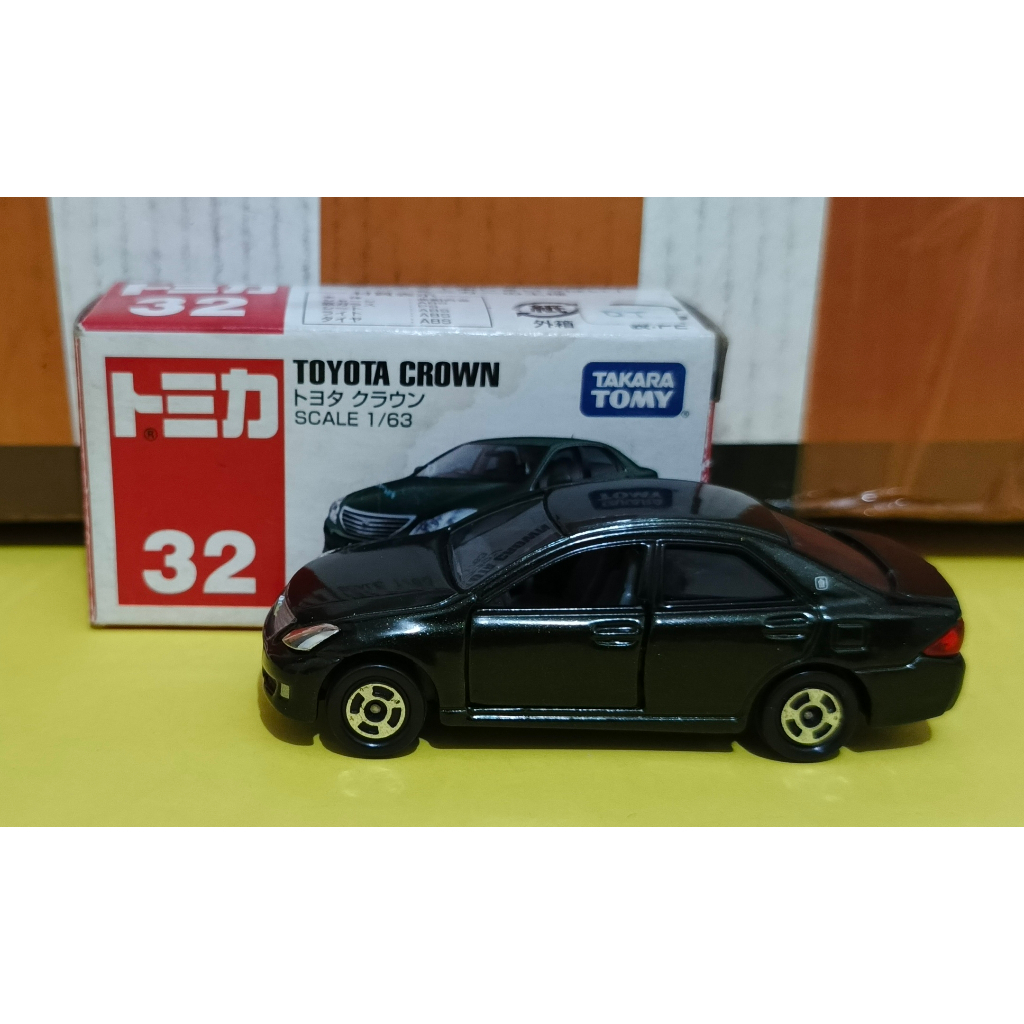 Tomica 32 TOYOTA CROWN