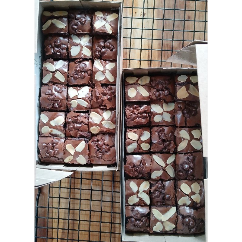 

FUDGY BROWNIES