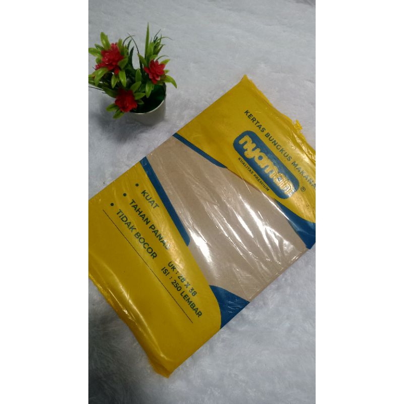 KERTAS BUNGKUS NASI MAKANAN KERTAS MINYAK KERTAS LAMINASI NASI COKLAT UKURAN 28X38  ISI 250 LEMBAR