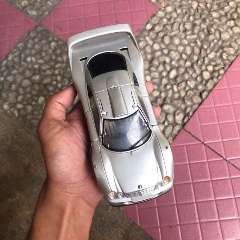 diecast maisto marcedes clk gtr skala 1/20