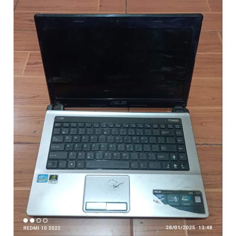 Laptop Asus A43S Intel core i3 DDR3 kondisi matot,Casing rusak, tidak ada batre, Hardisk & charger