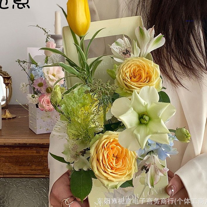 

Paper Bag model vas bunga, Flower Box Quotes, Flower Aesthetic Packaging, Box bunga Lipat