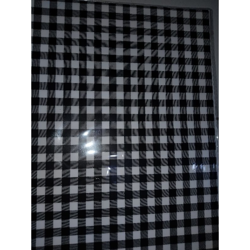 

KERTAS BUKET BUNGA CELLOPHANE MOTIF KOTAK / WARPPING PAPER FLOWER COLOR BLACK