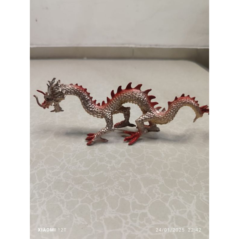 mainan karet naga langit untuk koleksi