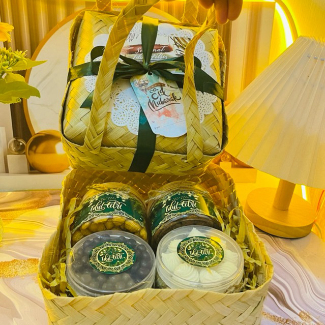 

HAMPERS KUE KERING LEBARAN ESTETIK/HAMPERS EID KEMASAN BESEK