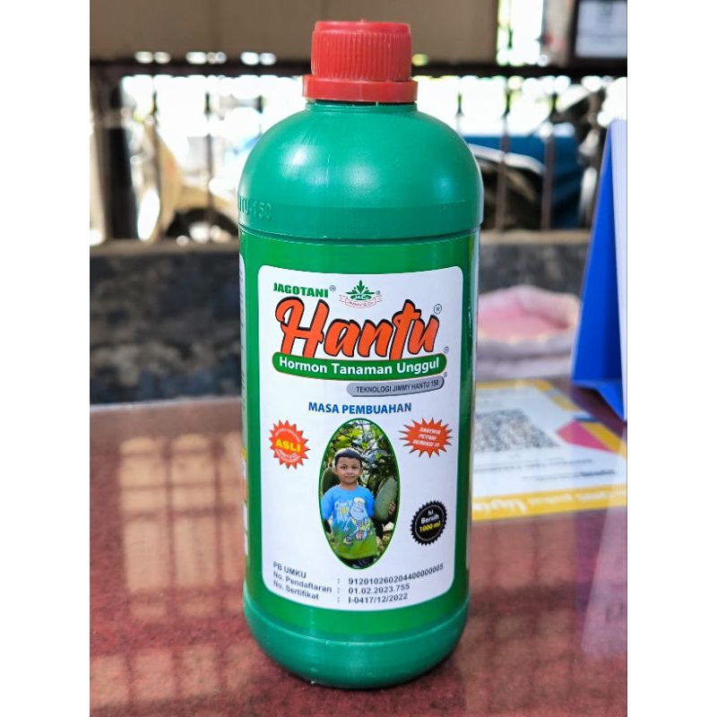 Pupuk cair hormon pembuahan Jimmy Hantu