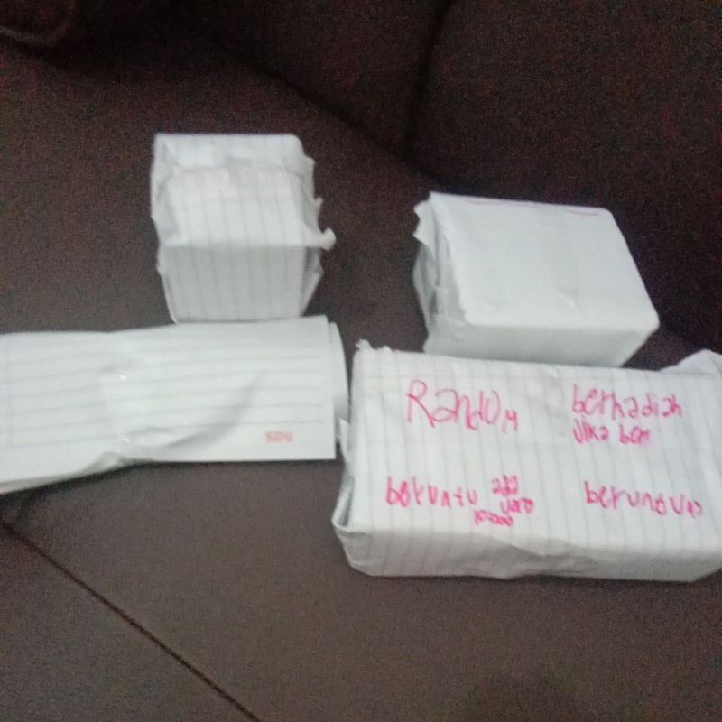 

Random Barang berhadiah jika beruntung