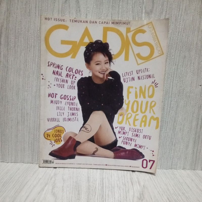 majalah Gadis 2015-2016