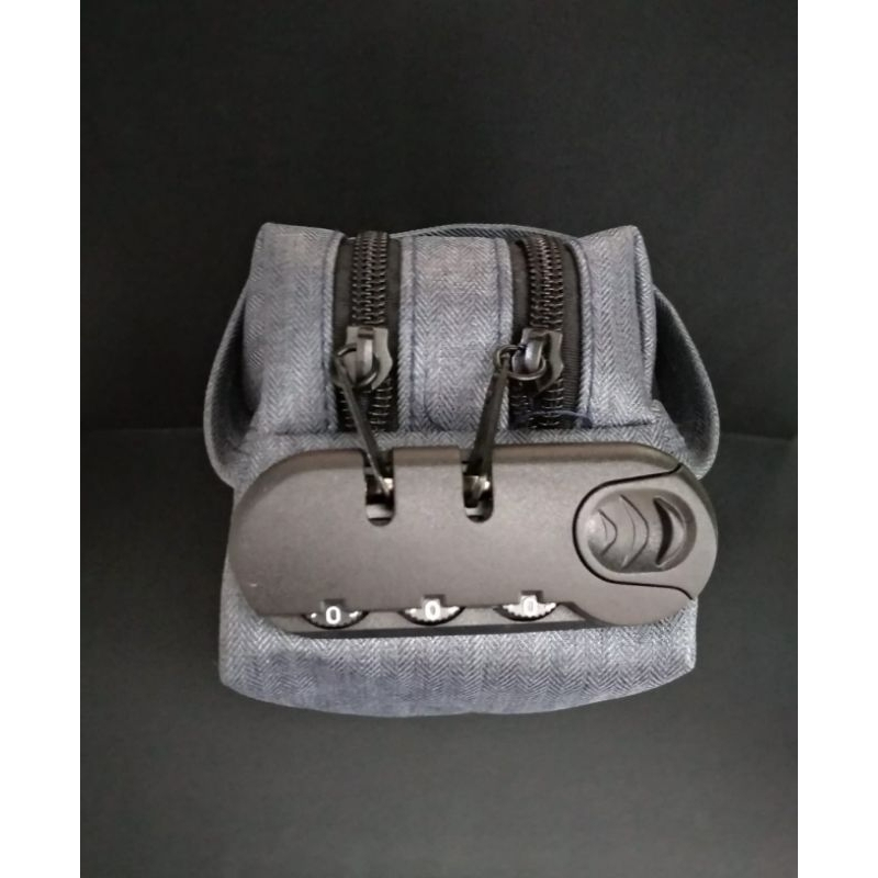 

OBRAL Habiskan stock!! Pencil Case Zipper Kunci Kode