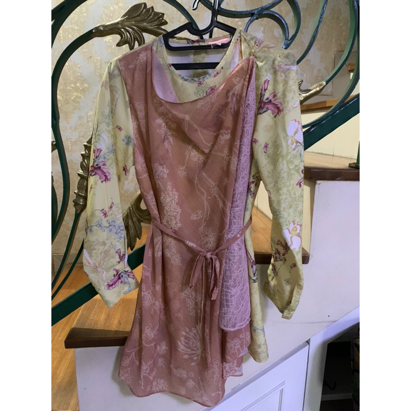 Blouse Ria Miranda (Preloved)