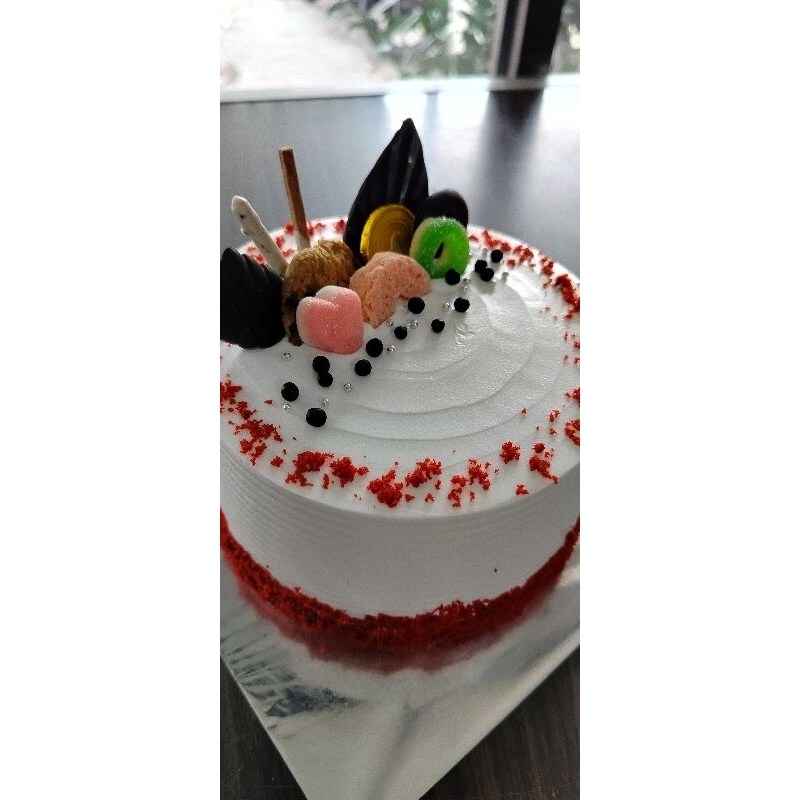 

Kue Ultah / Red velved / Black Forest Tabur Red Velved