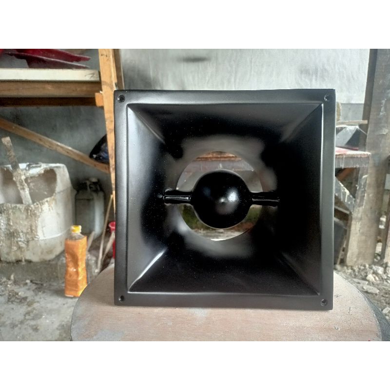 Horn Rudal midle 8" inc (25×25)