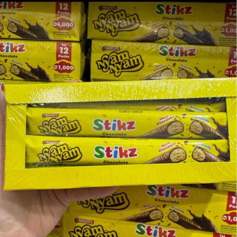 

NYAM-NYAM STICKZ ISI 12 pcs