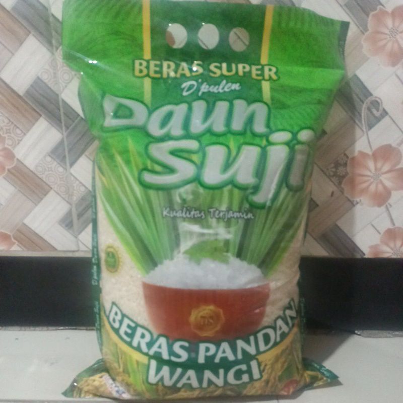 

BERAS SUPER D'PULEN DAUN SUJI 5 KG Timbangan asli 5kg pas