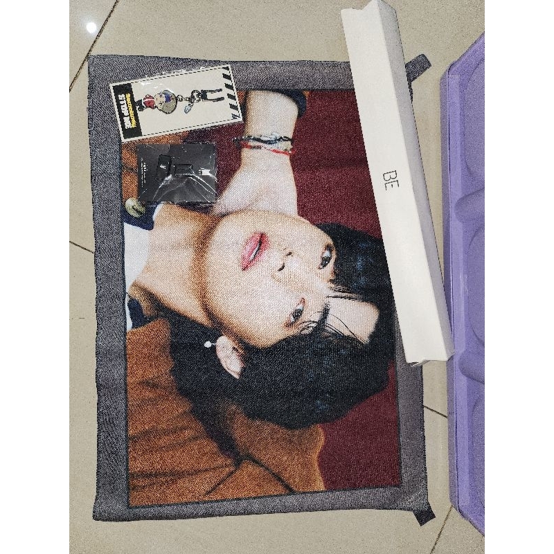 (READY) OFFICIAL MERCH BTS V Taehyung mic drop keychain BE poster