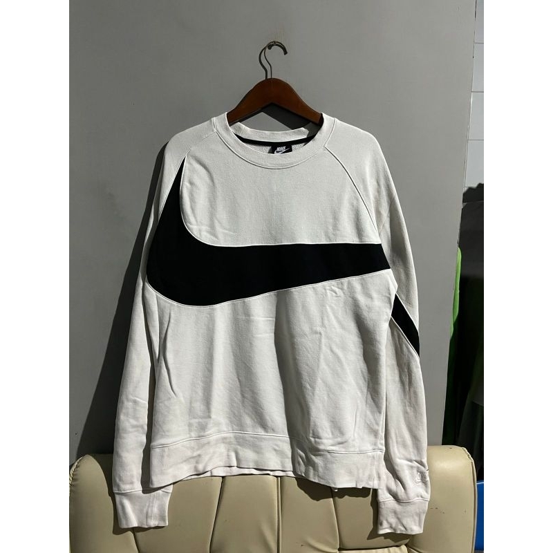 CN NIKE BIG SWOOSH
