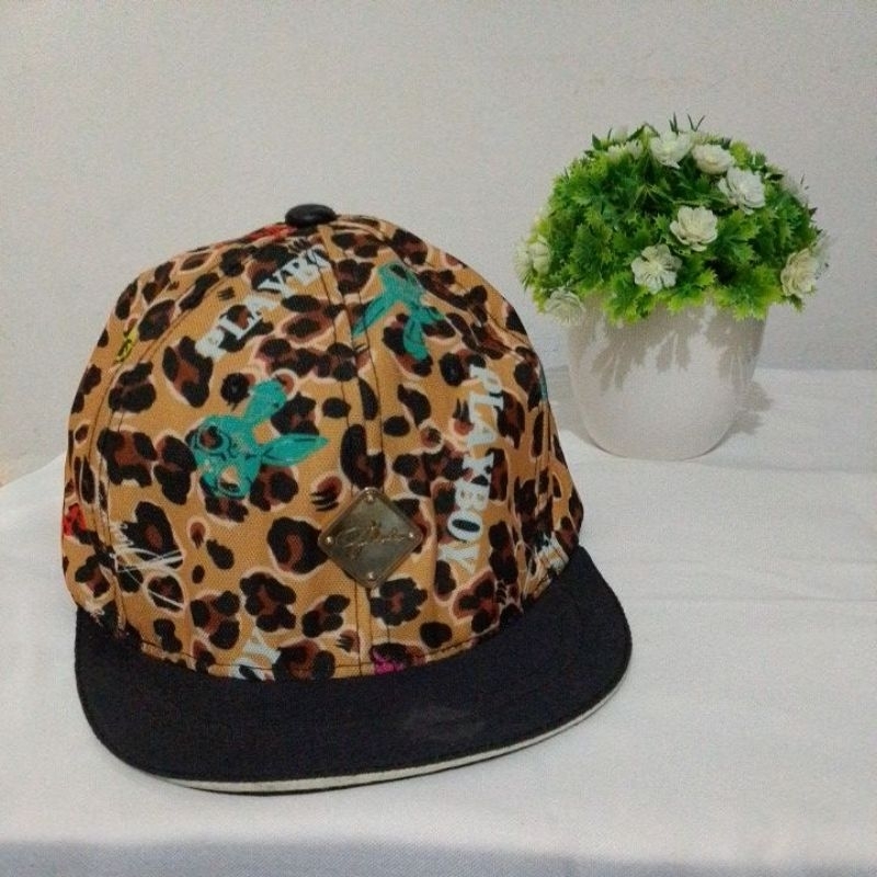 Topi Snapback Playboy camo