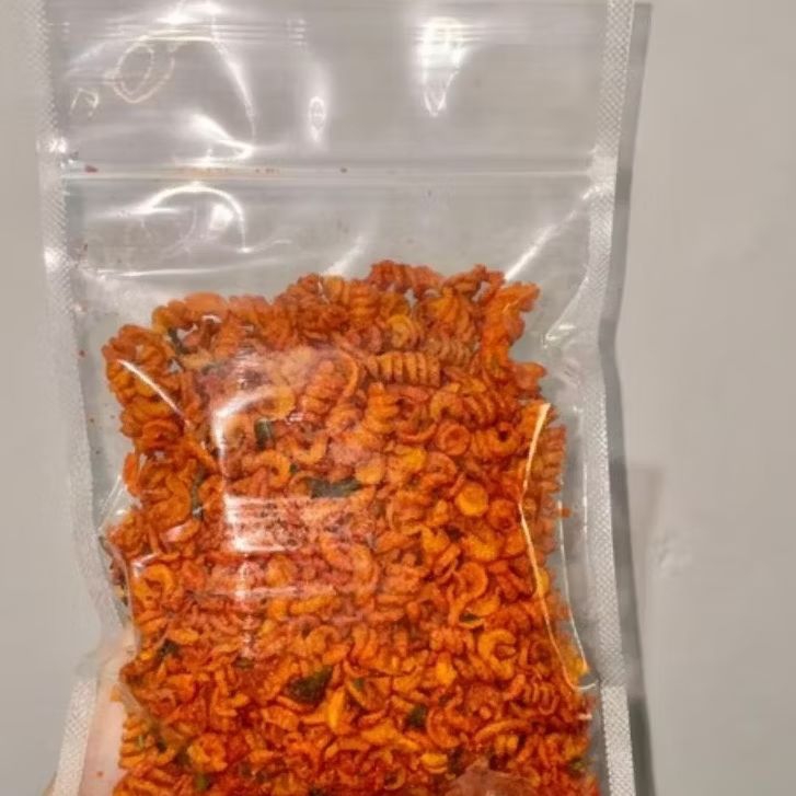 

Jajanan Snack Macroni Spiral Pedass Extra Bumbu Daging Sapi | Makaroni Spiral Pedass 250 grm