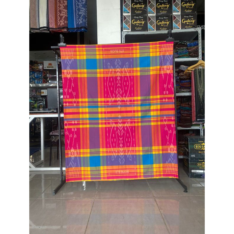 Sarung Bugis. STS BUGIS Galaxy Motif Geometris