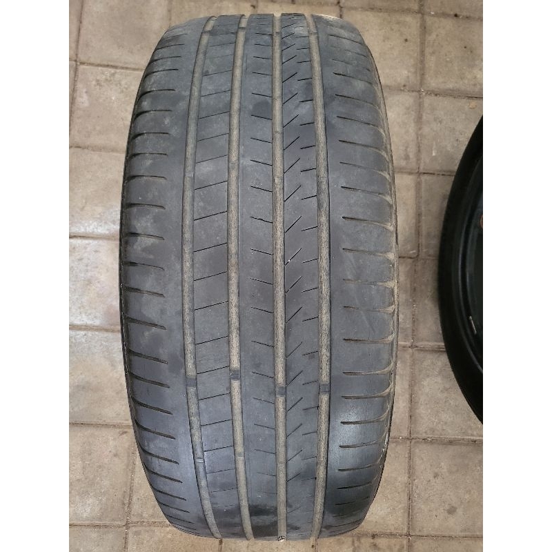 Ban 18 Inch Bridgestone Alenza 001 235/55 R18 Second 1pc