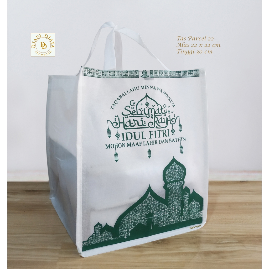 

Tas Goodie Bag Pita 22 Kotak Parcel Lebaran Idul Fitri Putih Hijau