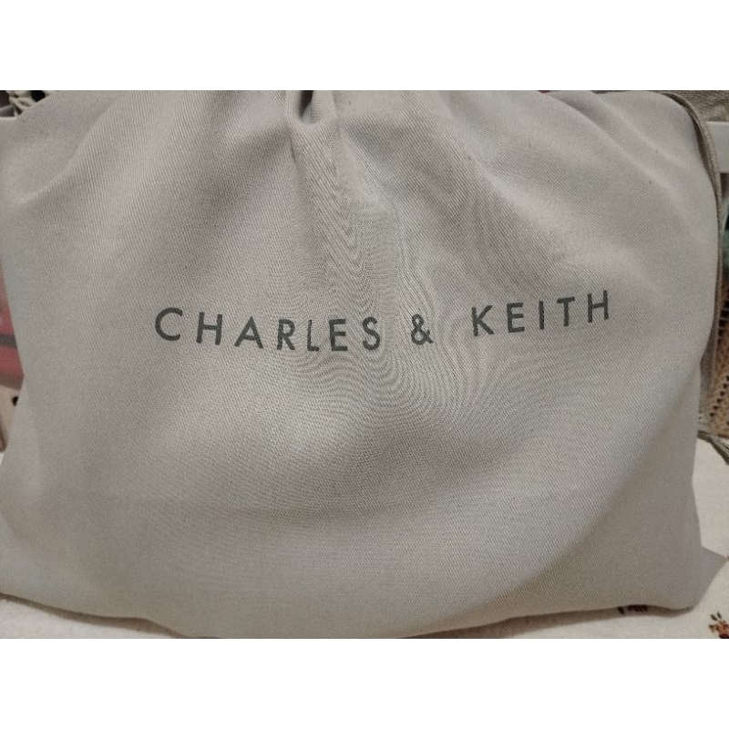 Preloved CK Koa Square Push Lock Shoulder Bag ORI