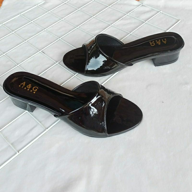 Sandal Selop Heels Wanita Hak 3cm Simple Slop Pesta