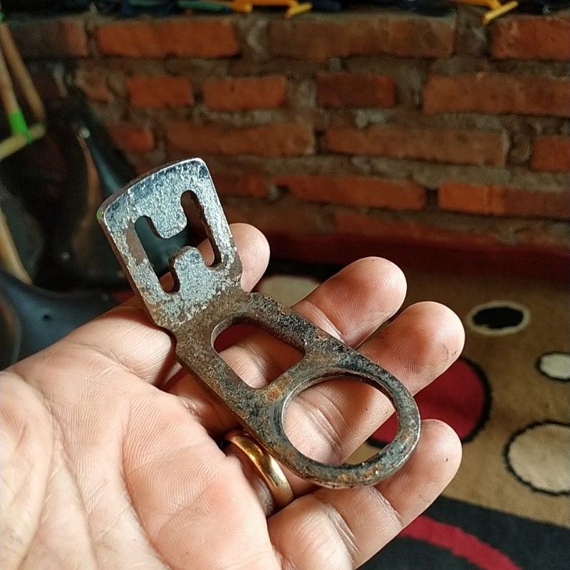 holder lampu sepeda onthel hercules