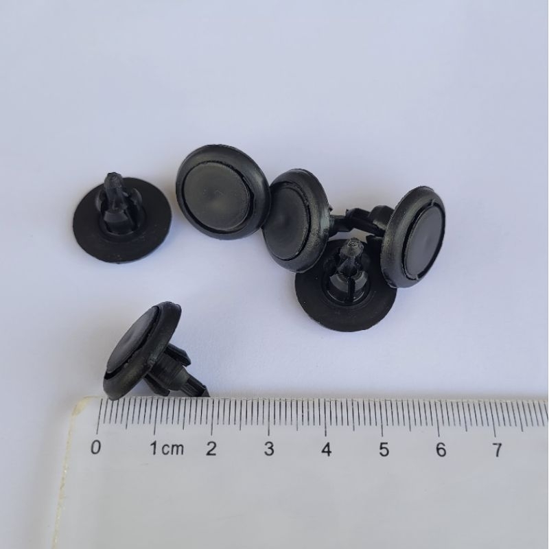 Kancing Klip Liner Fender Mobil Toyota Yaris lama Yaris Bakpao Yaris Old