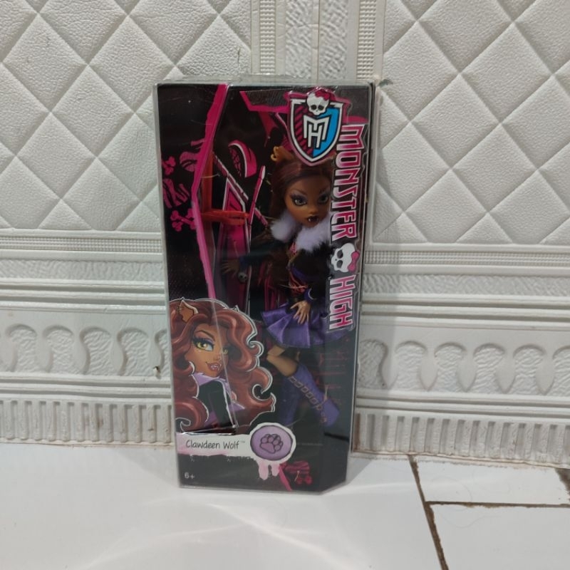Monster high basic clawdeen wolf