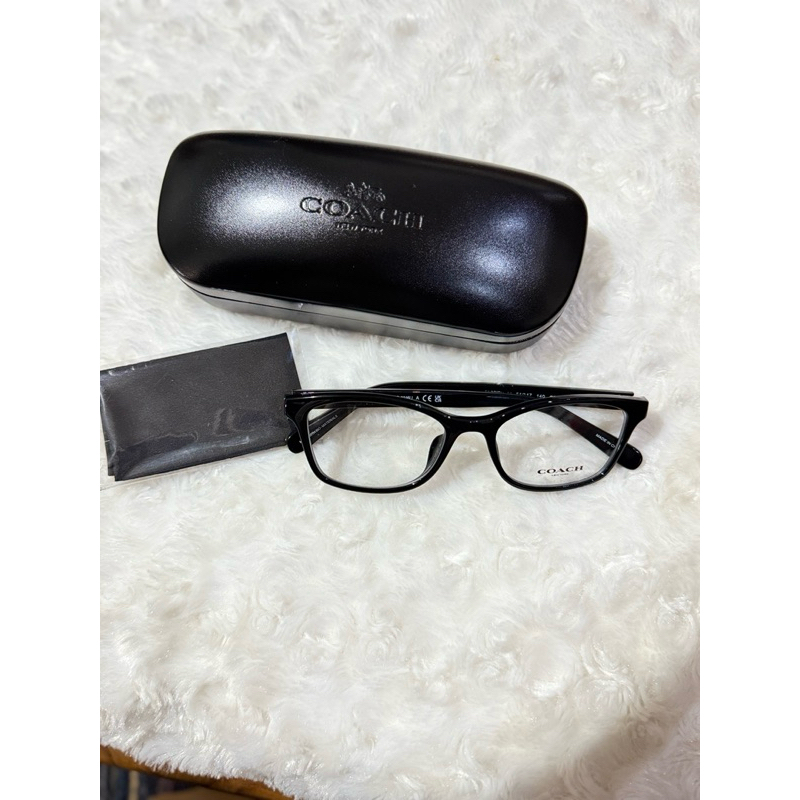 Kacamata Coach x Disney