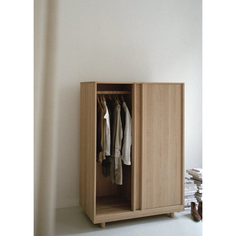 lemari baju dua pintu geser minimalis bahan kayu jato grade a